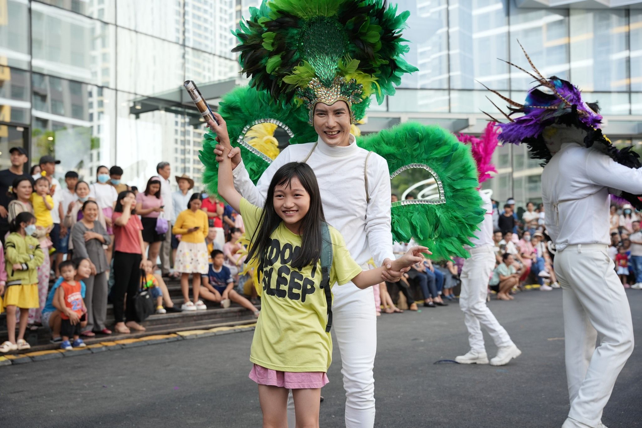 Chào Đón Những Cư Dân Đầu Tiên Đến Vincom Mega Mall Grand Park (5).jpg